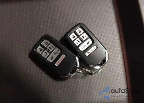 2014 Honda Odyssey Ex-L from USA, damaged, VIN 5FNRL5H68EB017352